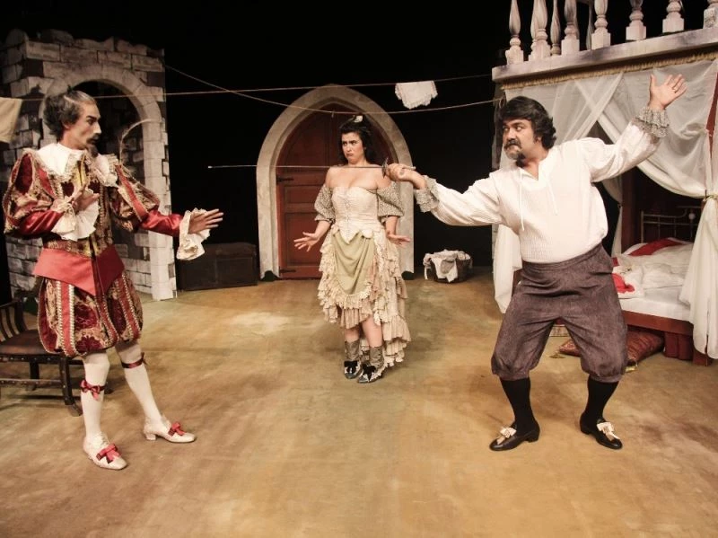 Bursa Devlet Tiyatrosu perdelerini ‘Tarla Kuşuydu Juliet’ ile açıyor
