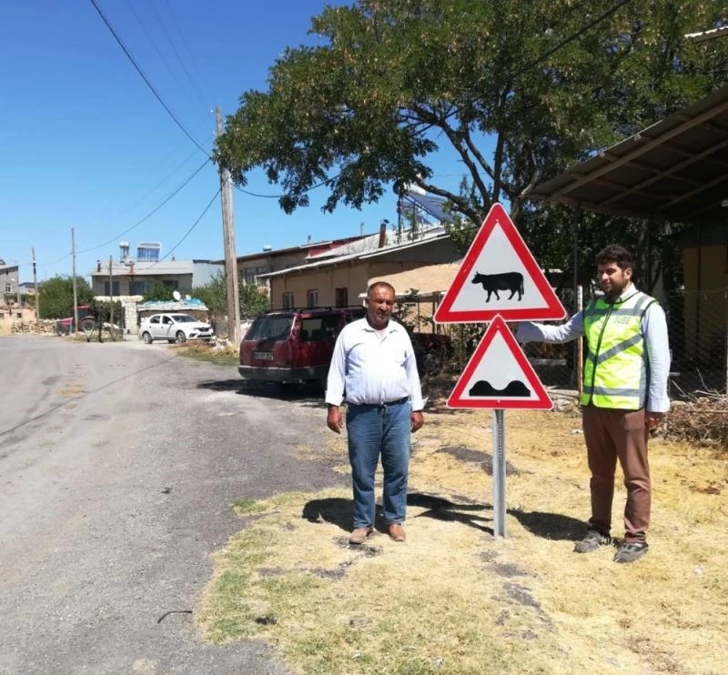 Talep edildi yola kasis yapıldı
