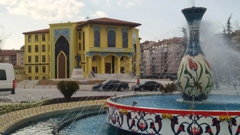 Kütahya’da kına organizasyonları ve pazar yerlerinde sigara içilmesi yasaklandı
