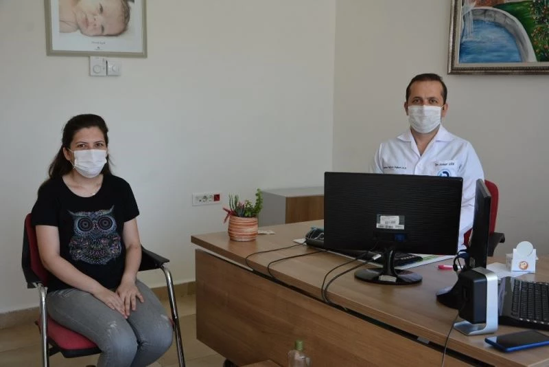 Karın içini dolduran 25 santimlik kistinden kurtuldu
