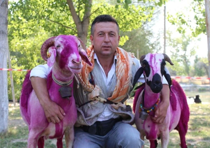 Yüzyıllardır süren gelenek pandemi nedeniyle temsili olarak yapıldı
