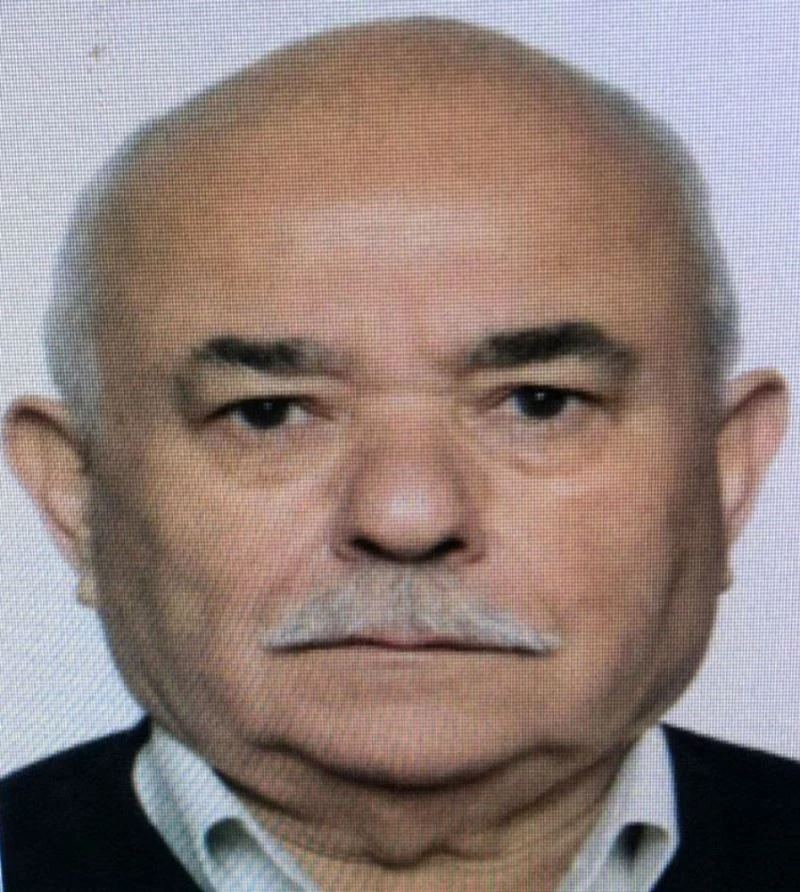 Yaşlı adam evinde cesedi çürümüş halde bulundu
