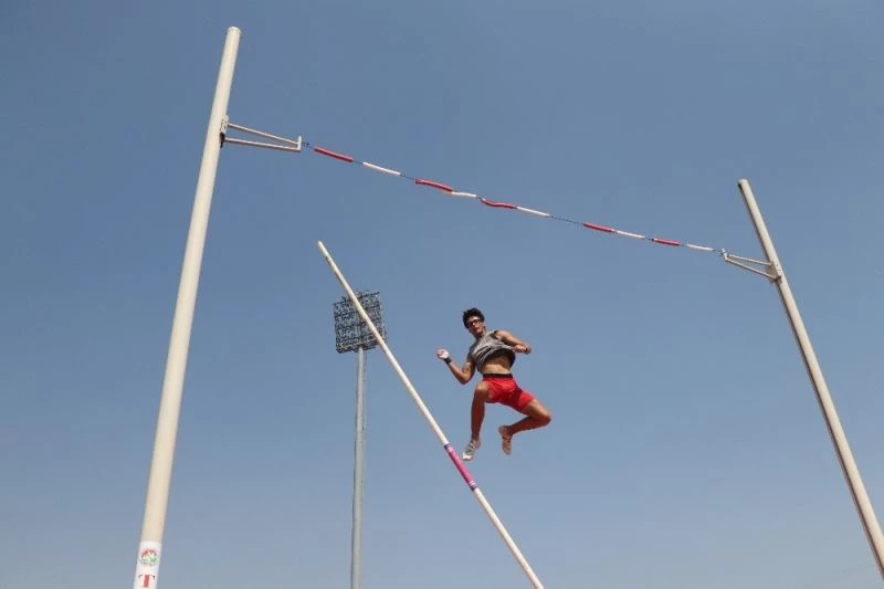 Genç yaşta bütün rekorları kırdılar
