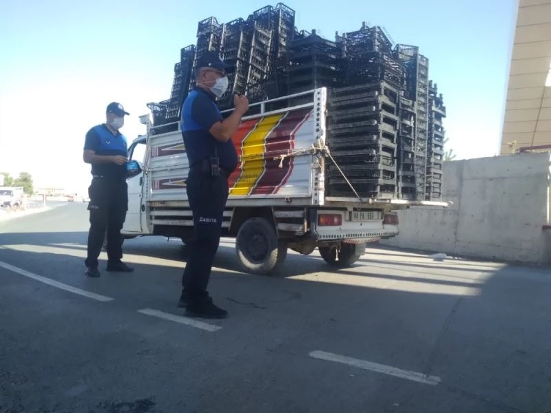 Hal kompleksinde Büyükşehir denetimi
