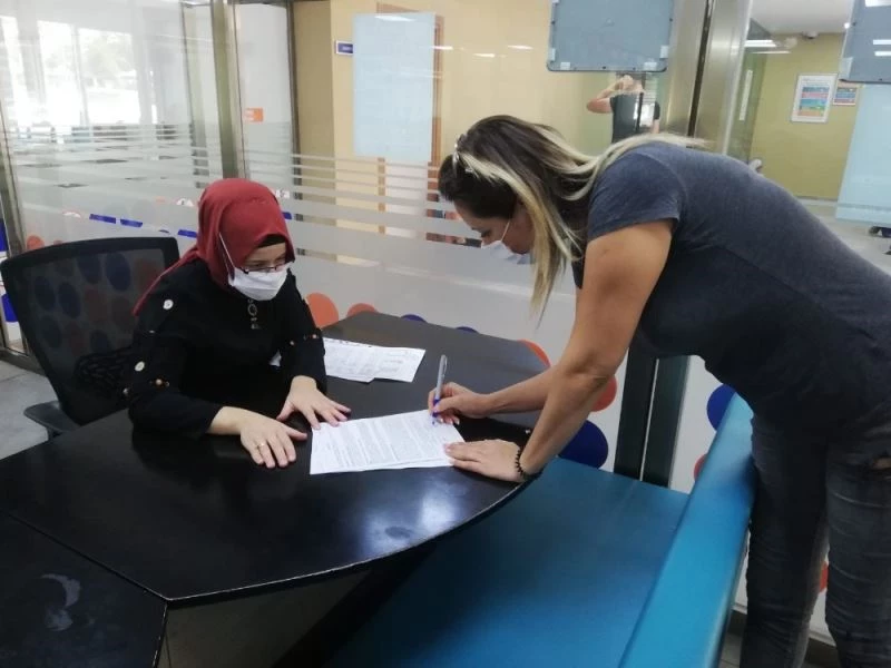 Yaşlı kadın dairesini otizmliler derneğine bağışladı
