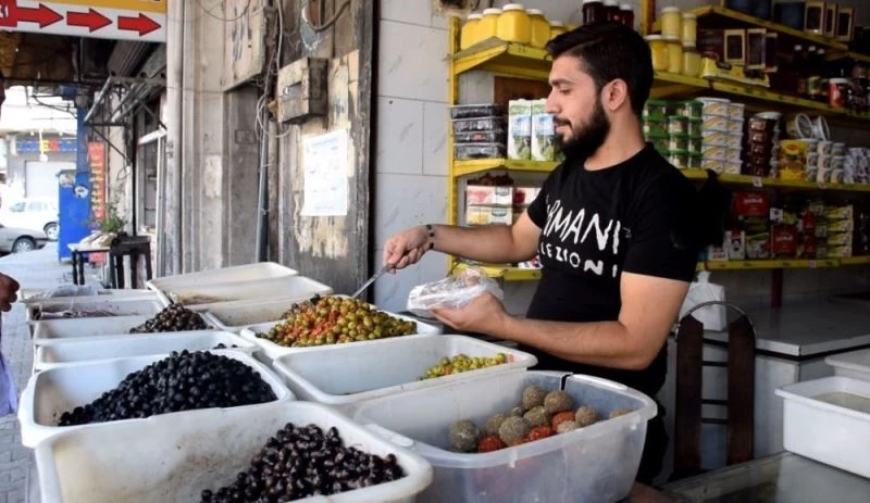 Sığındıkları çadırlardan evlerine dönen siviller hayata tutunmaya çalışıyor
