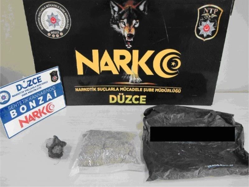 Düzce’de 518 gram uyuşturucu ile yakalanan 2 kişi tutuklandı
