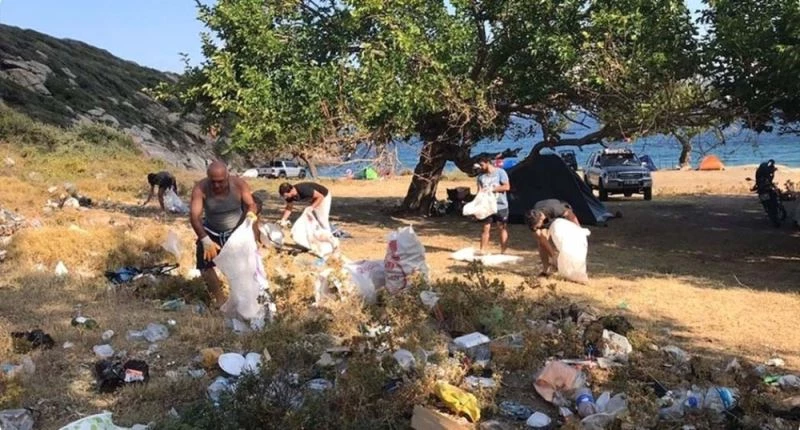 Erdekli vatandaş duyarsız tatilcilerin çöpünden dertli

