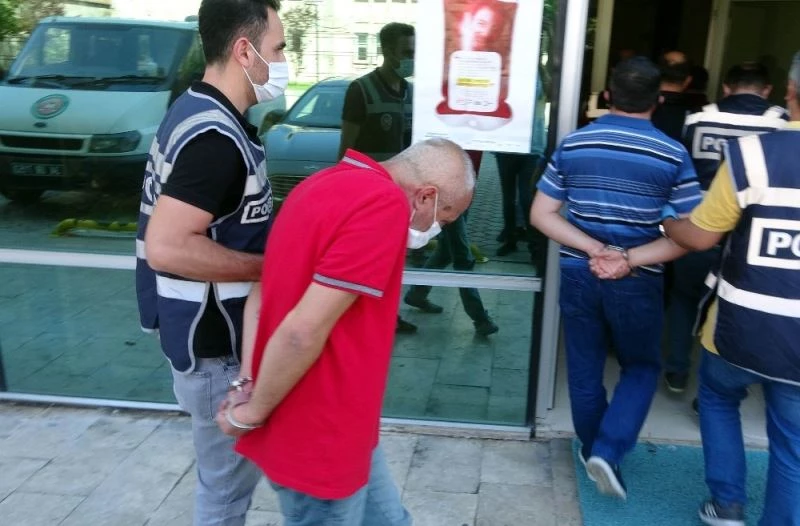 Valiliğin adını kullanarak 80 bin lira dolandıran 4 kişi yakalandı
