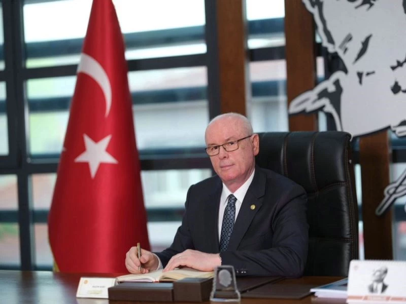 Kazım Kurt: “30 Ağustos, egemenliğe aralanan bir dönüm noktasıdır”
