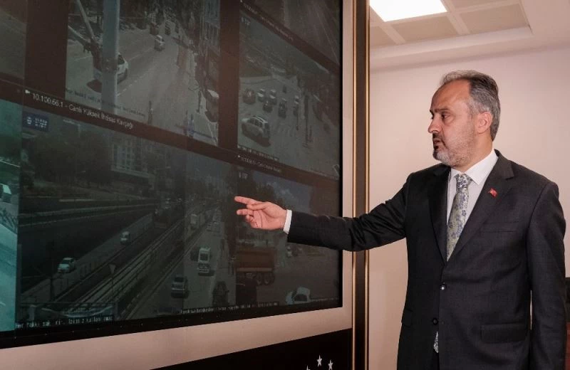 Bursa trafiği 942 kamera ile izlenecek
