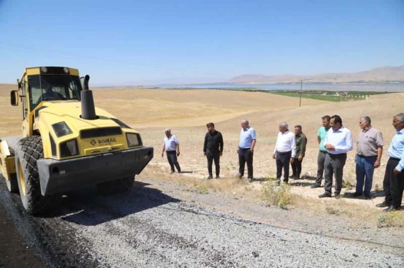 Battalgazi Belediyesi, asfaltsız yol bırakmama hedefinde
