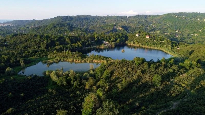 Gaga Gölü bayramda ziyaretçi akınına uğradı
