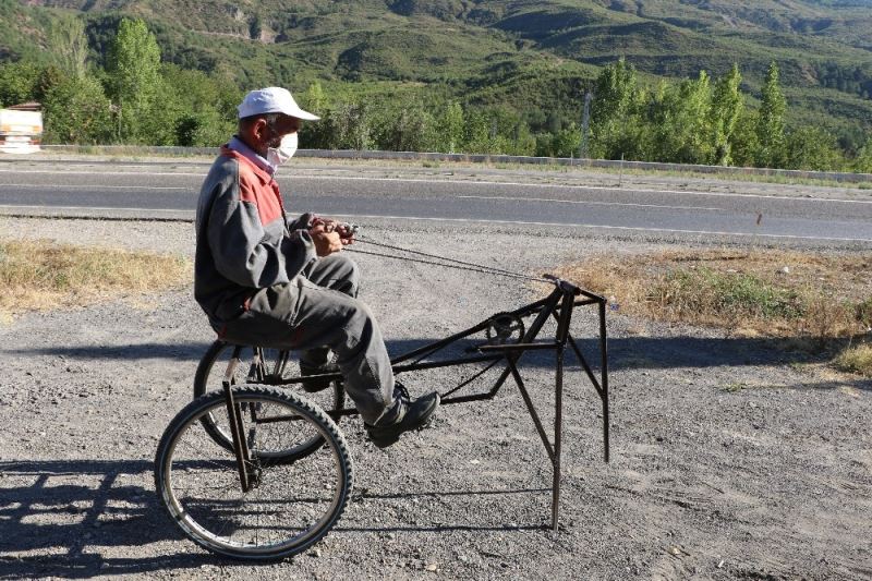 66 yaşındaki işçi emeklisi çekirge gibi araç yaptı
