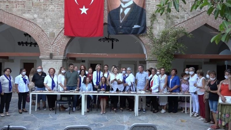 CHP Kadın Kolları Başkanı Nazlıaka’dan Kuşadası’na teşekkür ziyareti
