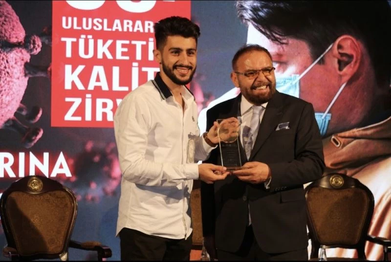 YSA CEO’suna dijital medya uzmanlığı ödülü
