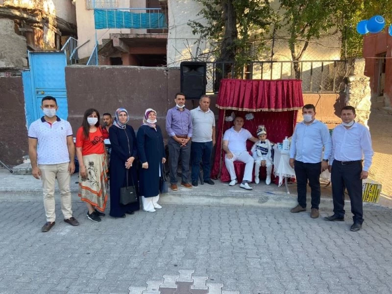 Başkan Kesmekaya’dan minik Yiğit’e büyük jest
