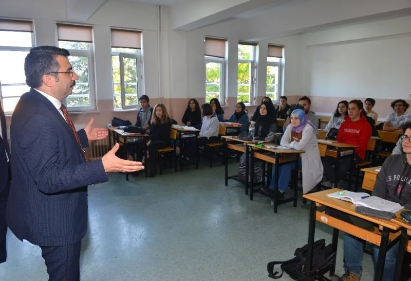 Yıldırım Belediyesi YKS tercihinde gençlerin yanında
