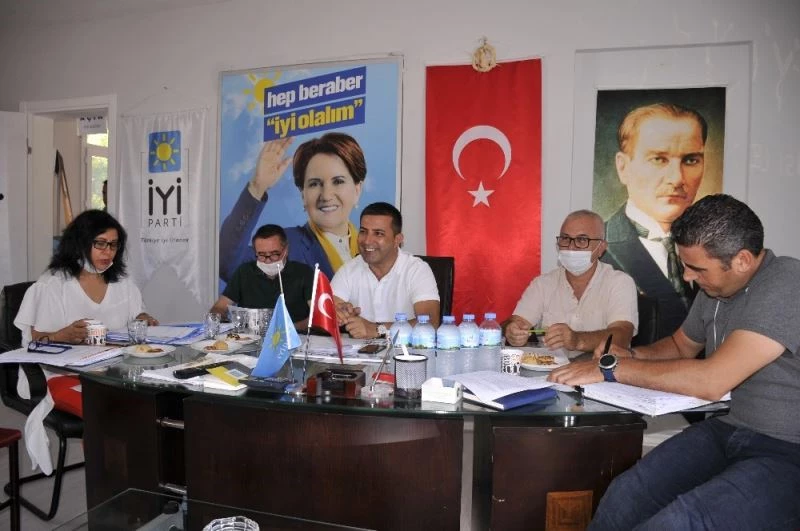 Kuşadası’nda Millet İttifakı uyumu devam ediyor
