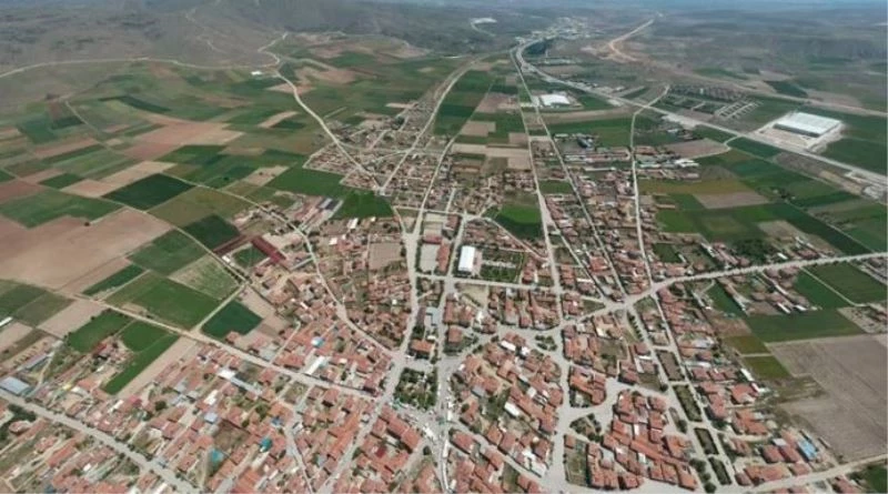 Giriş ve çıkışa kapatılan beldede karantina kaldırıldı
