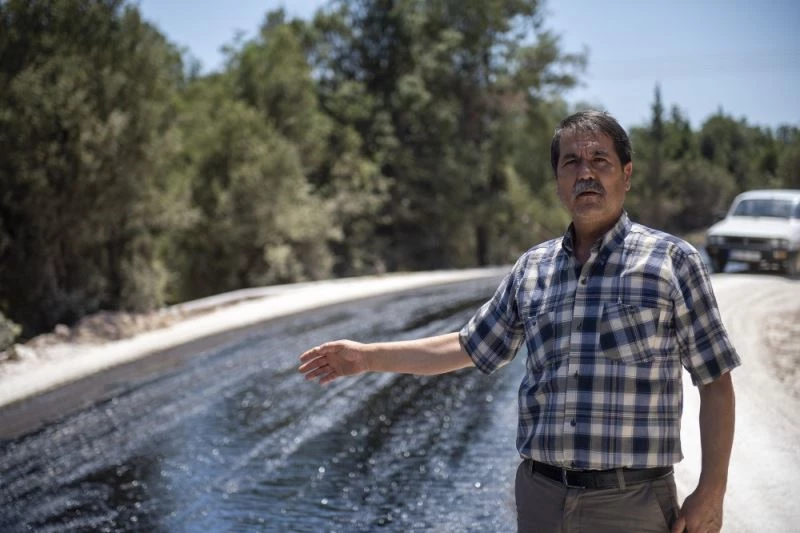 Silifke’nin kırsal bölgelerindeki bazı yollar yıllar sonra asfalt gördü
