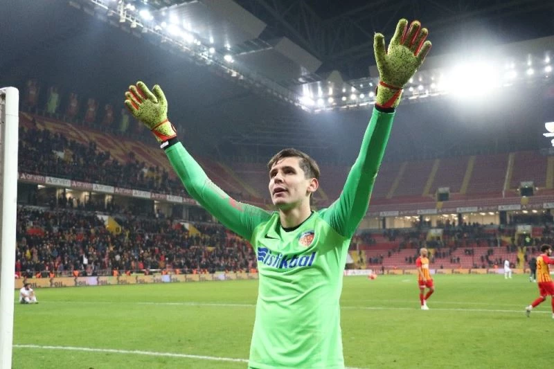 Lung, 3 sezonda 87 lig maçı oynadı
