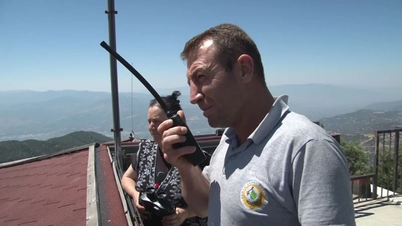 Ormanları korumak için 9 yıldır nöbetleşe uyuyorlar
