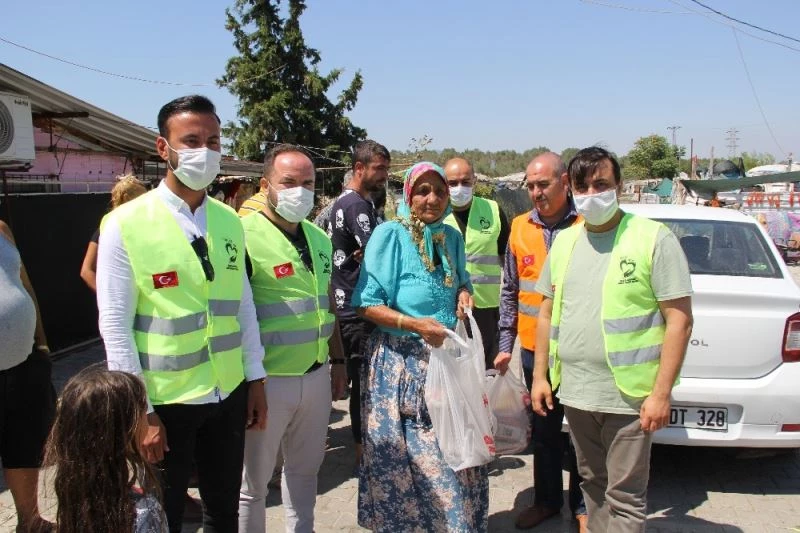 Vekil Cemal Bekle’den Roman vatandaşlara bayram yardımı
