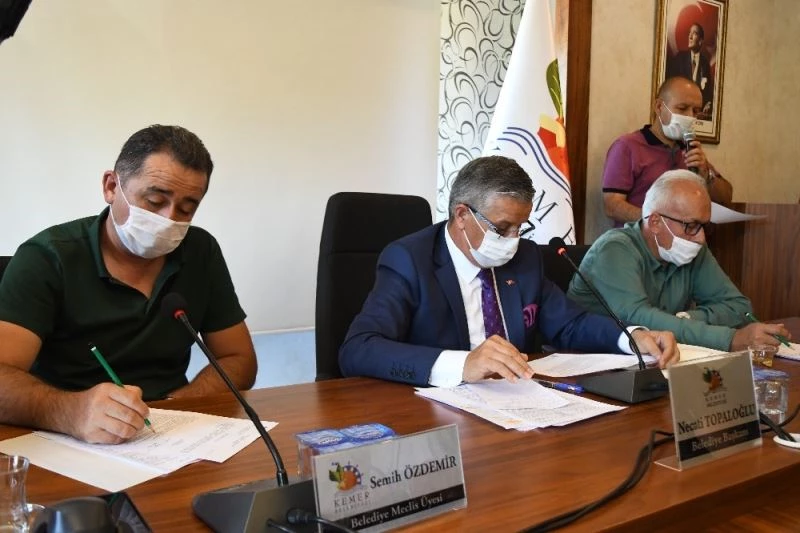 Necati Topaloğlu’ndan Beldibi’ndeki imar açıklaması
