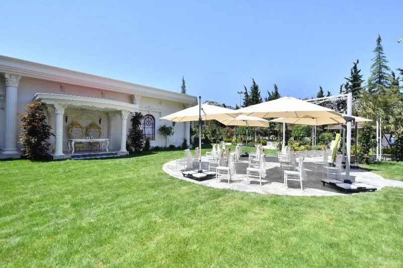 Yeni normalin gözdesi kır nikahı
