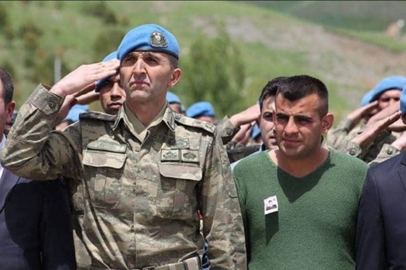 Eğirdir komando okuluna Tümgeneral Emre Tayanç atandı
