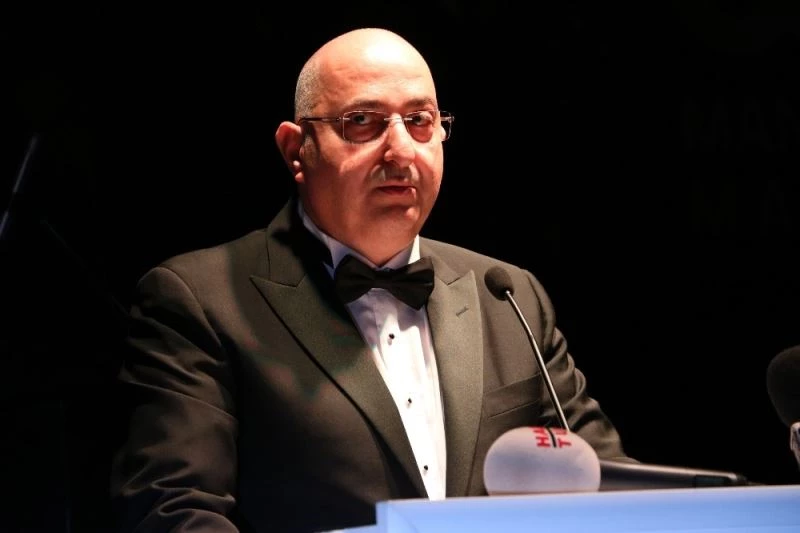 Manisa OSB Başkanı Türek’ten fabrika çalışanlarına ‘Öpüşmeyin’ uyarısı
