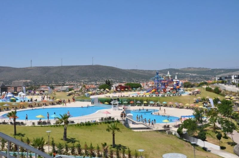 Oasis Aquapark’ta güvenli eğlence
