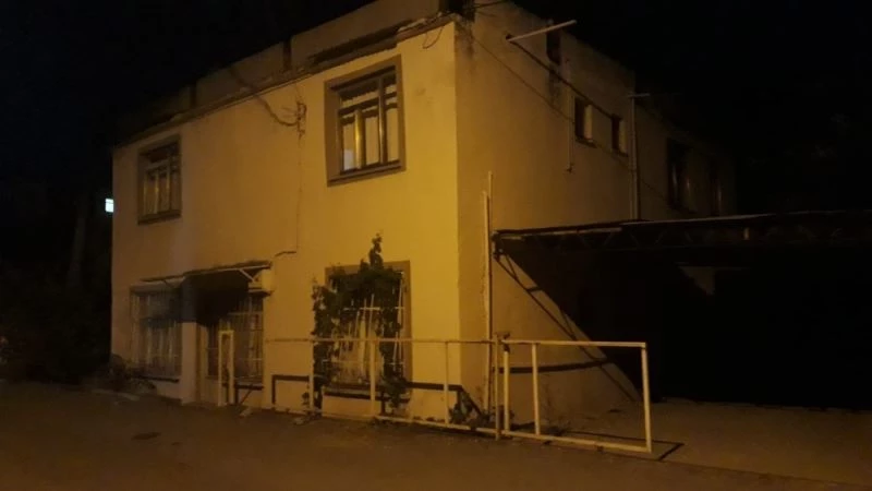 Ayni iş yerinde çalışan iki arkadaş arasında çıkan tartışma kanlı bitti: 1 ölü
