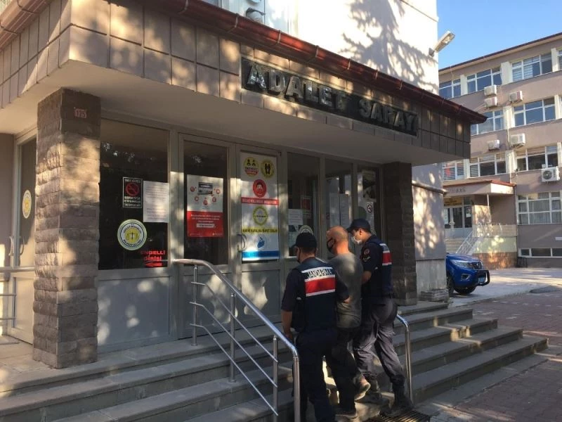 Çadırlara yapılan hırsızlık operasyonunda küçük servet ele geçirildi
