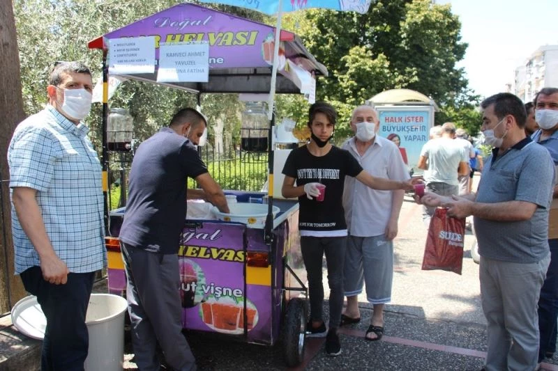 Lokma yerine kar helvası hayrı yaptılar
