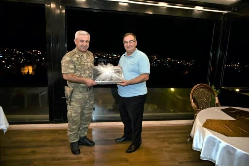 Komutanlar Veda etti
