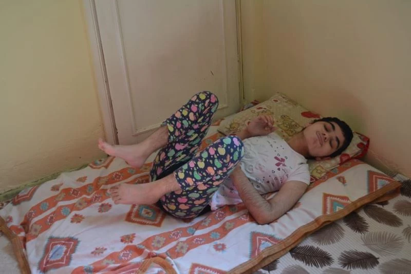 Yüzde 100 engelli Fatmanur’un yardımına Ceyhan Belediyesi koştu
