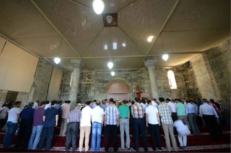 Trabzonlular Ayasofya’ya klasik mihrap ve camilere asılan hat takımı istiyor
