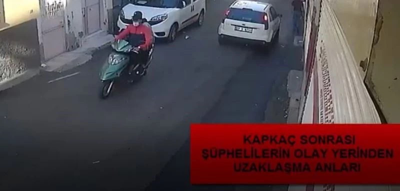 Motosikletli kapkaççılar polisten kaçamadı
