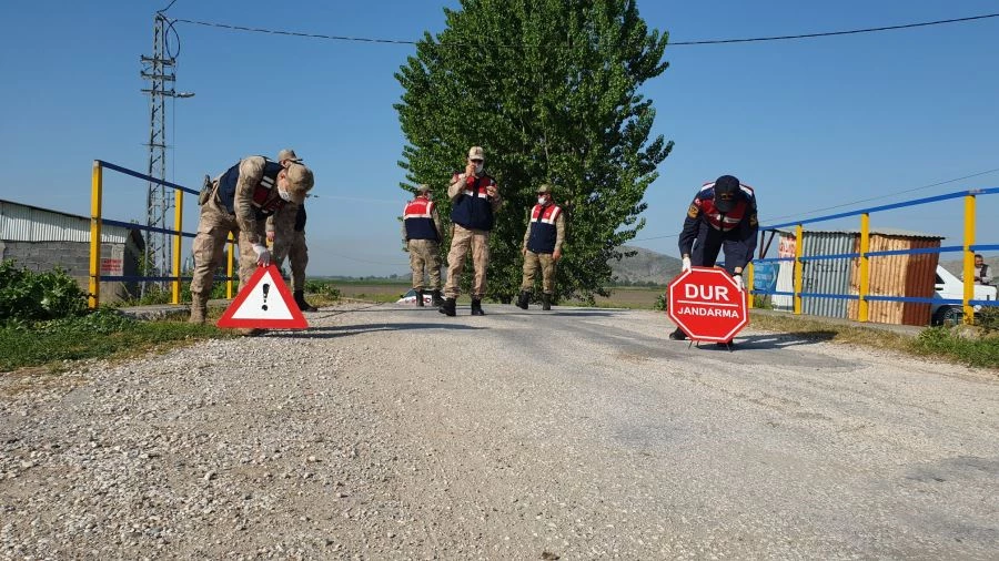 KADİRLİ’DE MECİDİYE KÖYÜ KARANTiNAYA ALINDI