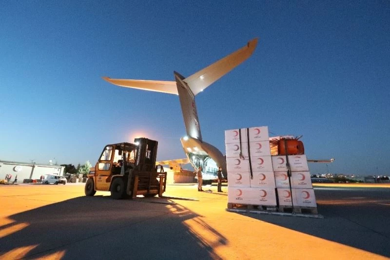 Kızılay’dan Beyrut için “uzat elini” çağrısı
