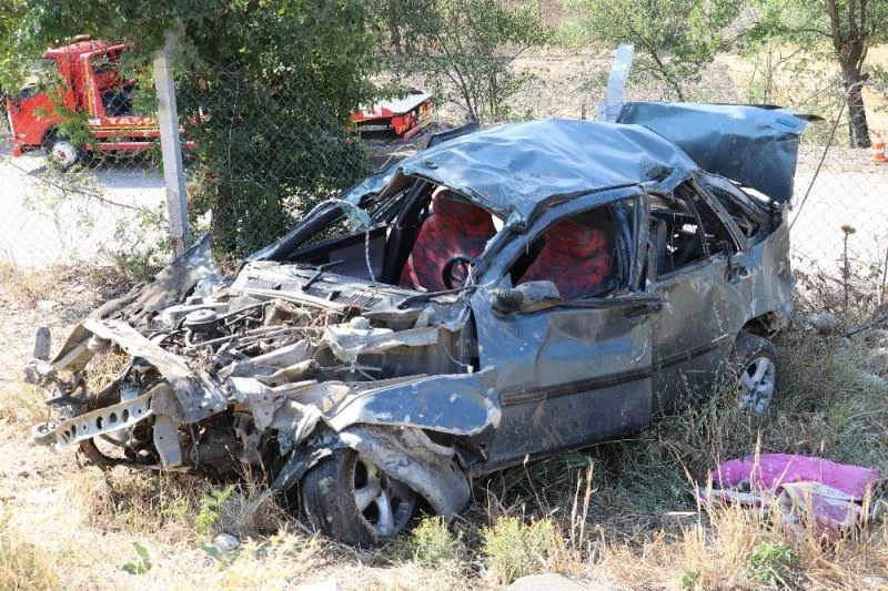 Bir aileyi trafik canavarı ayırdı
