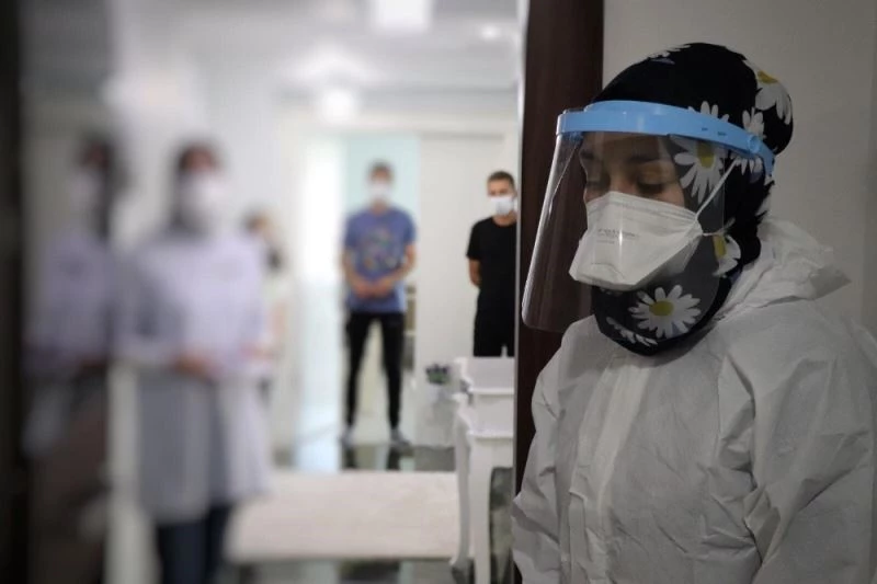 Ayaklı virüsler kol geziyor
