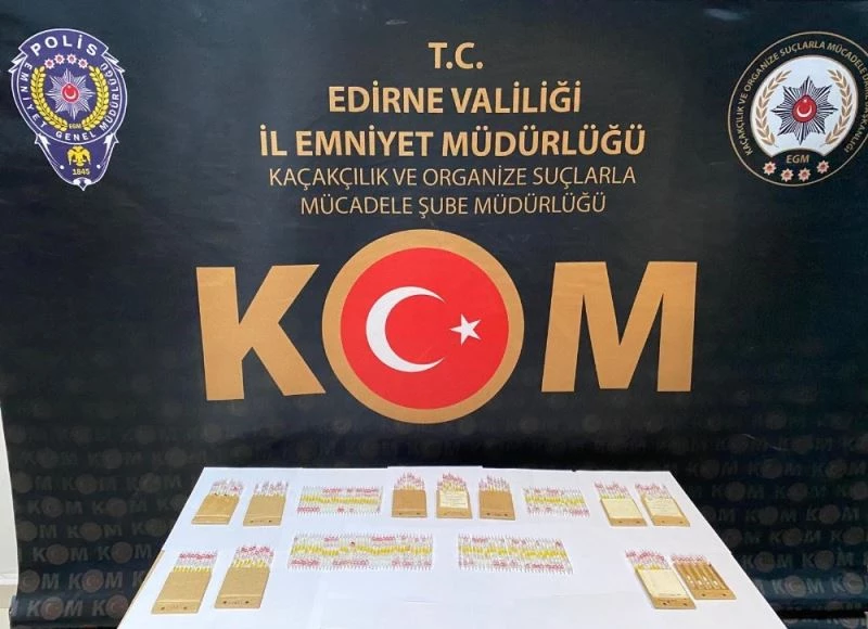 Edirne’de 6 milyon TL’lik kobra yılanı zehri ele geçirildi
