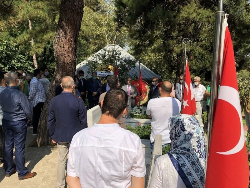 Bursalı şehit Asteğmen Zeki Burak Okay, mezarı başında dualarla anıldı
