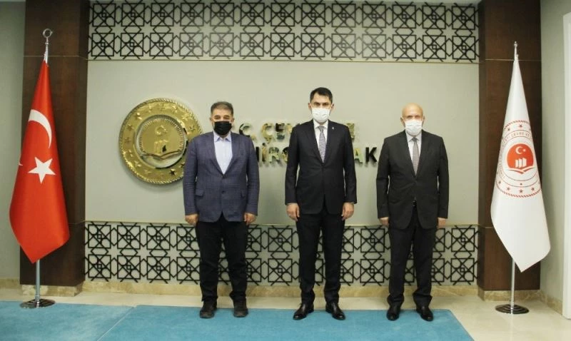 Milletveki Battal ve Belediye Başkanı Pekmezci’den Bakan Kurum’a ziyaret
