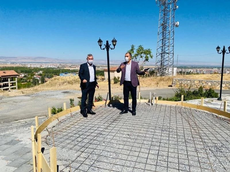 Yeşilyurt Gedik Tepesine oba çadırı kuruluyor
