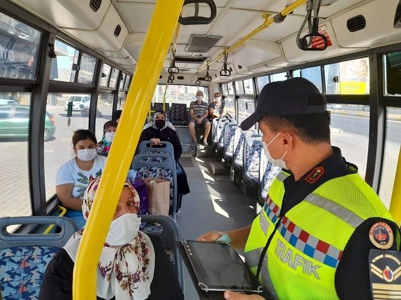 Jandarma son 1 ayda aranan 293 kişiyi yakaladı
