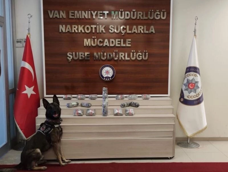 Van’da 8 kilo 790 gram uyuşturucu ele geçirildi
